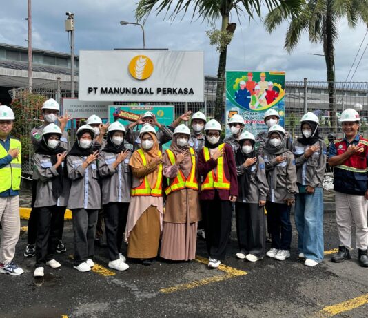 Teknik Industri UNUGHA Cilacap Mengadakan Kunjungan Industri ke PT Manunggal Perkasa: Belajar Proses Produksi Tepung Berkualitas