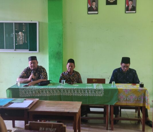 Dorong Profesionalisme Guru, Pascasarjana PAI UNUGHA CILACAP Gelar Sosialisasi di MA Minat Kesugihan