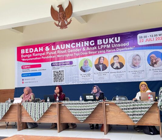 Dr. Umi Zulfa, M.Pd. Dosen UNUGHA Cilacap : Bedah Buku bersama Pusat Riset Gender dan Anak LPPM UNSOED Purwokerto