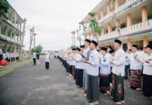 Semarak HSN 2025 di UNUGHA Cilacap: Santri Mengawal Indonesia Menuju Peradaban Dunia, Disertai Launching UNUGHA Mart dan Penanaman 10.000 Pohon