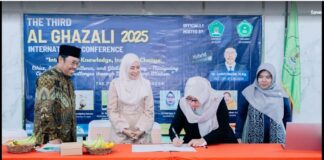 Pascasarjana – UNUGHA Cilacap dan Universiti Malaysia Kelantan Tandatangani MoA untuk Sukseskan The 3rd Al Ghazali International Conference 2025