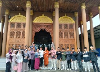 Menguatkan Moderasi Beragama, Mahasiswa PAI UNUGHA Tur Lintas Iman Bersama Kemenag Cilacap