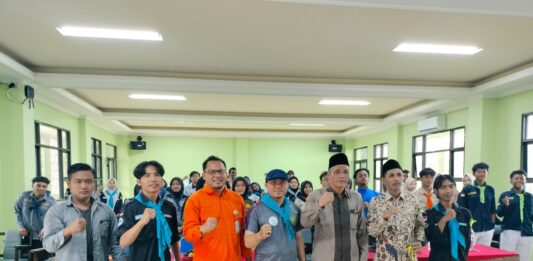 Wakil Rektor III Masruri, S.Ag., M.Si beri sambutan pembukan kegiatan Dies Natalis ke-25 KMPA IGHOPALA – UNUGHA Cilacap