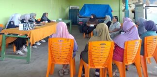 Mahasiswa BK UNUGHA Cilacap Gelar Psikoedukasi Regulasi Emosi bagi Keluarga Nelayan Pesisir Menganti