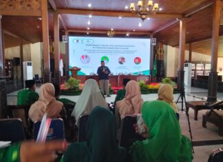 Pascasarjana UNUGHA Cilacap Sosialisasi Program Studi S2 PAI pada Konfercab dan Seminar Nasional Pergunu Cilacap