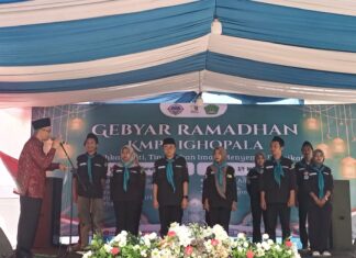 Wakil Rektor 3 Universitas Nahdlatul Ulama Al Ghazali Cilacap Lantik Pengurus Baru UKM Ighopala dalam Semarak Gebyar Ramadhan