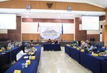 Kepala LP2M UNUGHA Cilacap (Fahrur Rozi, M.Hum) Jadi Narasumber Pembekalan KKN Internasional “Mangunsari Goes Abroad” 2026, Perkuat Kompetensi Global Mahasiswa
