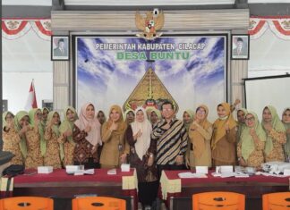 Tingkatkan Peran Kader PKK, BAPPEDA Cilacap Gandeng UNUGHA Cilacap Gelar Pelatihan di Desa Buntu