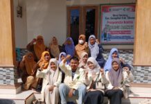 Wujudkan Pengasuhan Bijak di Era Digital: Mahasiswa BK lakukan Penyuluhan ScreenTime dan Perkembangan Anak untuk Orang Tua di Posyandu MG Bakti