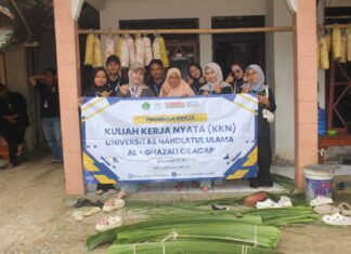 UNUGHA Cilacap Angkat Potensi Anyaman Tikar Pandan Desa Pesahangan sebagai Warisan Kearifan Lokal