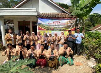 Rektor dan Jajaran Pimpinan UNUGHA Cilacap Monitoring KKN di 11 Desa