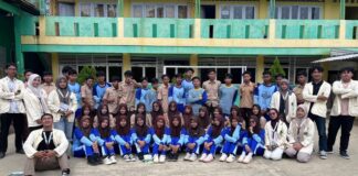 Mahasiswa UNUGHA Sosialisasikan PMB kepada Siswa Kelas XII MA PK Insan Madani