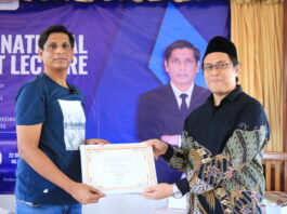 Sinergi Emas Generasi Muda FMIKOM Sukses Gelar Internasional Guest Lecture