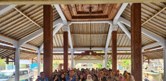 Perempuan Karangputat Didorong Semakin Berdaya, Berilmu, dan Aktif dalam Pembangunan Desa